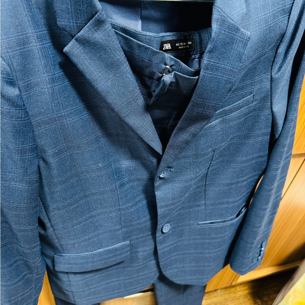 Zara Men's Navy Checkered Suit